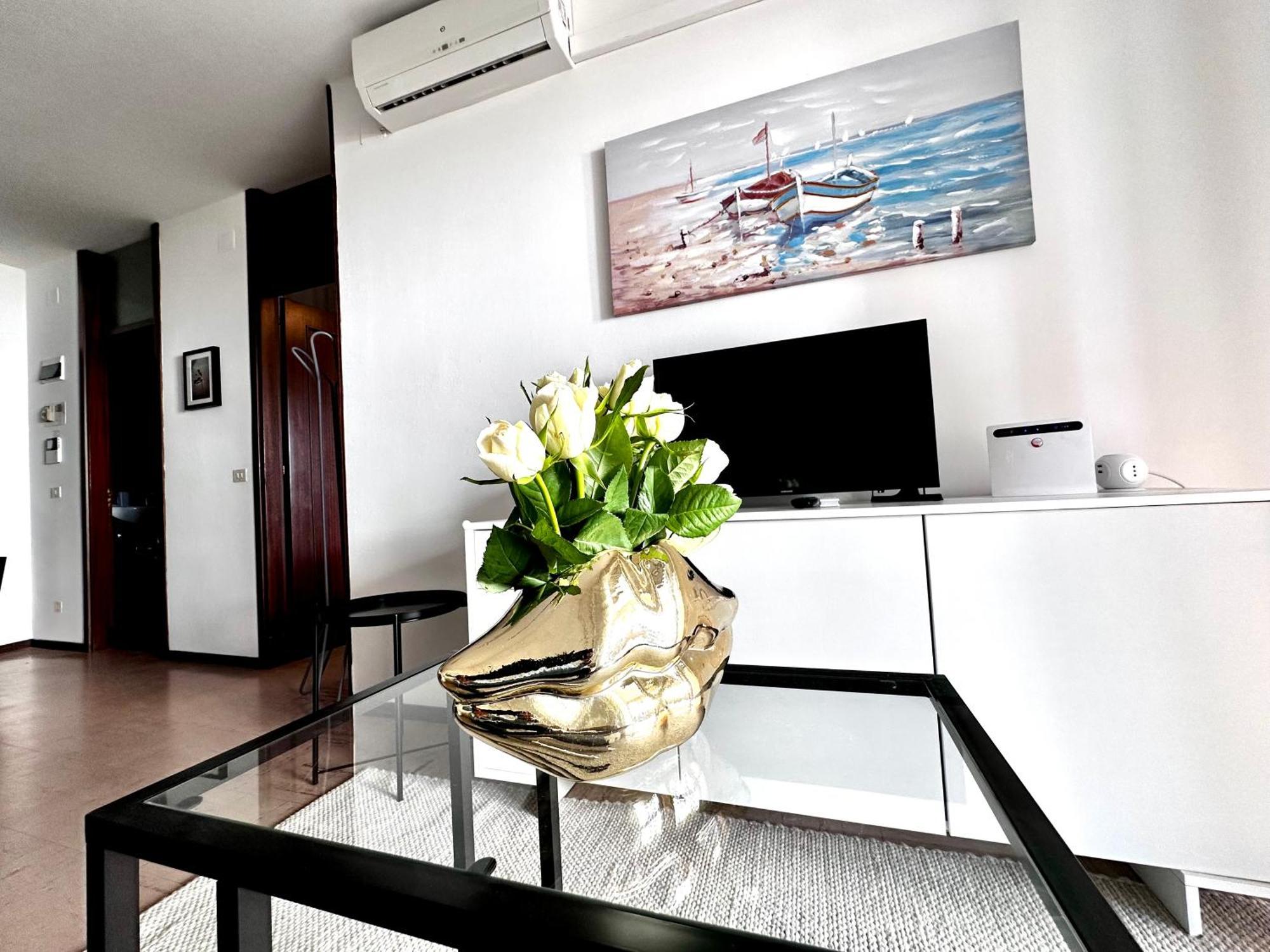 Bay Watch Apartment By The Sea Apartment *